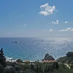 Διαμέρισμα With Swimming Pool And Sea View - Beach, Corfu Πέλεκας