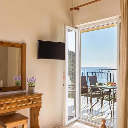 With Swimming Pool And Sea View - Beach, Corfu Apartment *